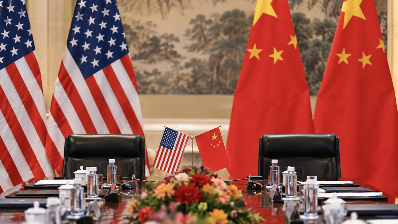 AI Titans at Trump-Xi Dinner: Chip Export Rules in Spotlight