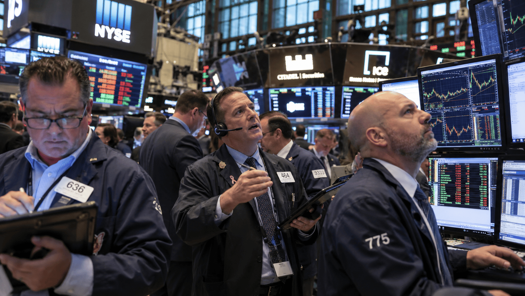 AI Trade Matures: Investors Urged to Be Selective as Costs and Returns Face Scrutiny