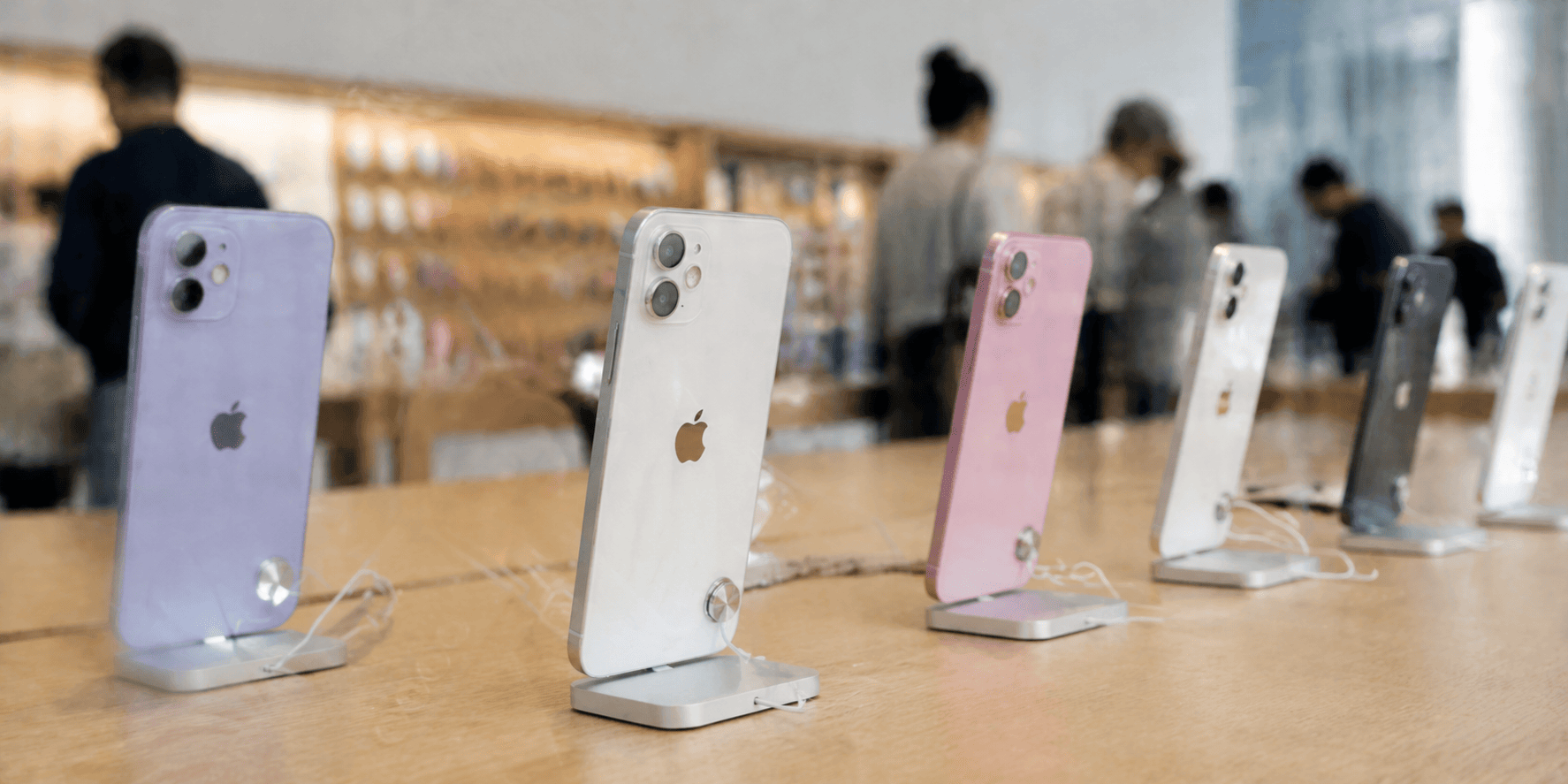 Apple's Foldable iPhone: Why the Stock Could Slip Despite the Hype