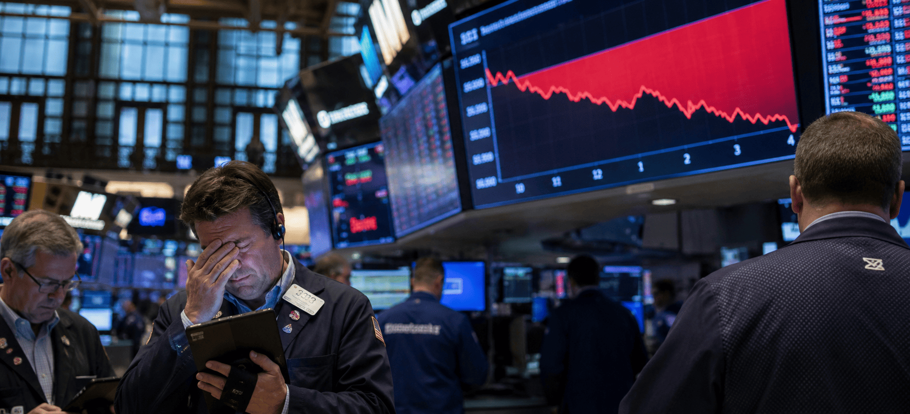 China's Top Hedge Funds Warn AI Rally Is a 'Super Bubble' Set to Burst
