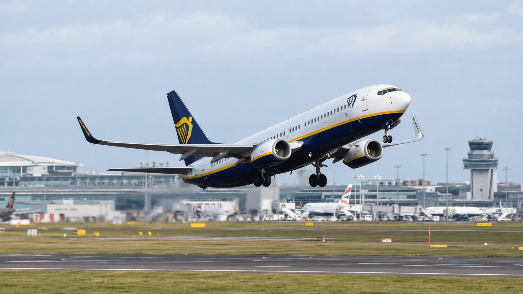 Delta, United, Ryanair: Why These Airline Stocks Can Weather $100 Oil