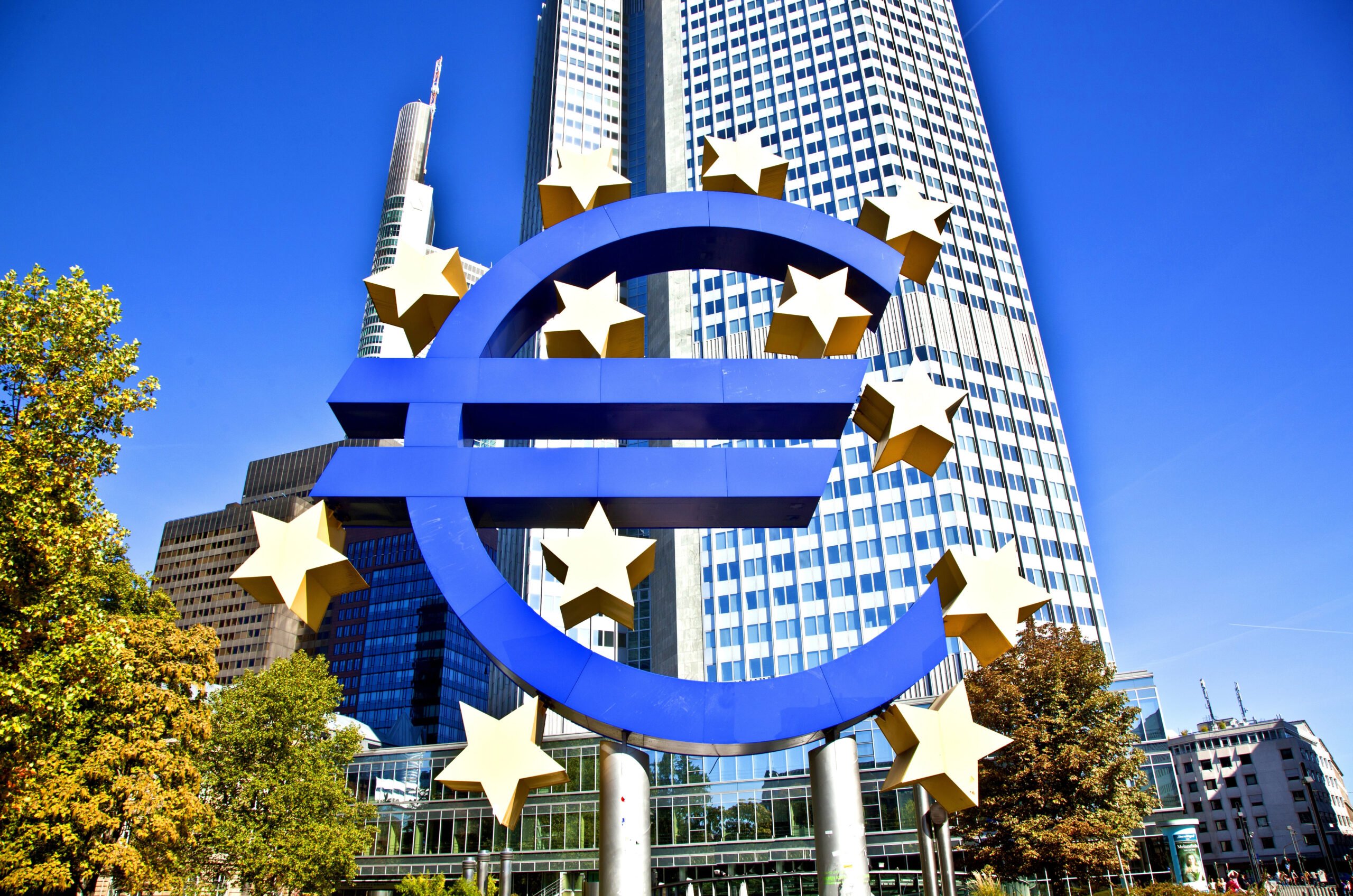 ECB Study: AI Adoption's Impact on US Jobs and Wages Remains Muted So Far