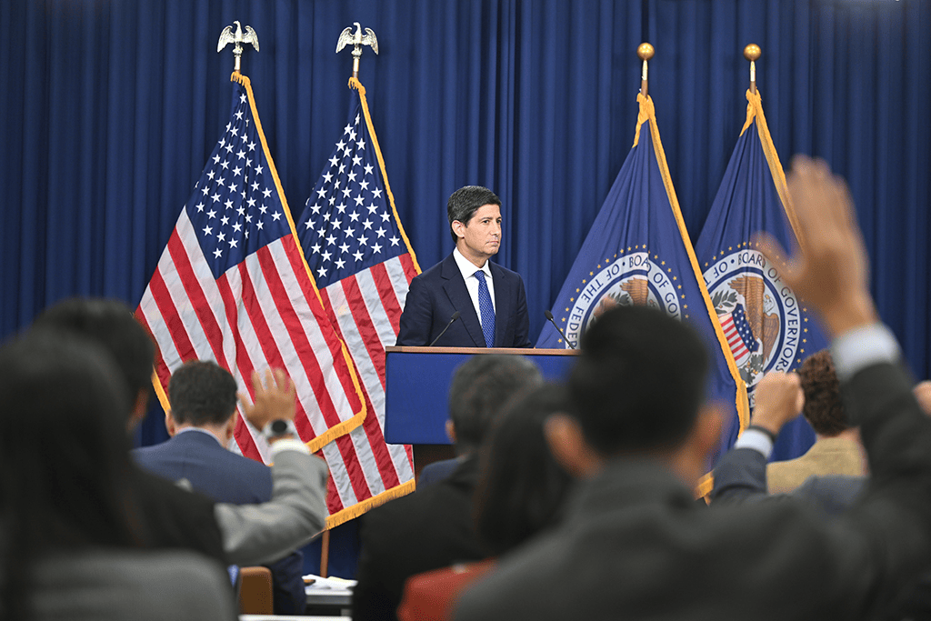 Fed Hold Odds Climb to 85% as Warsh Stays Mum on Policy Path