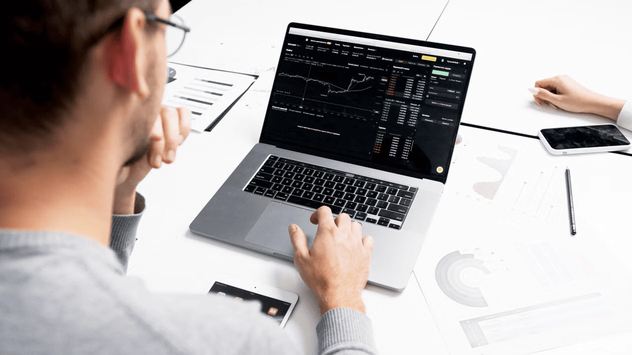 Forex bots in 2026: How autonomous finance reshapes retail trading