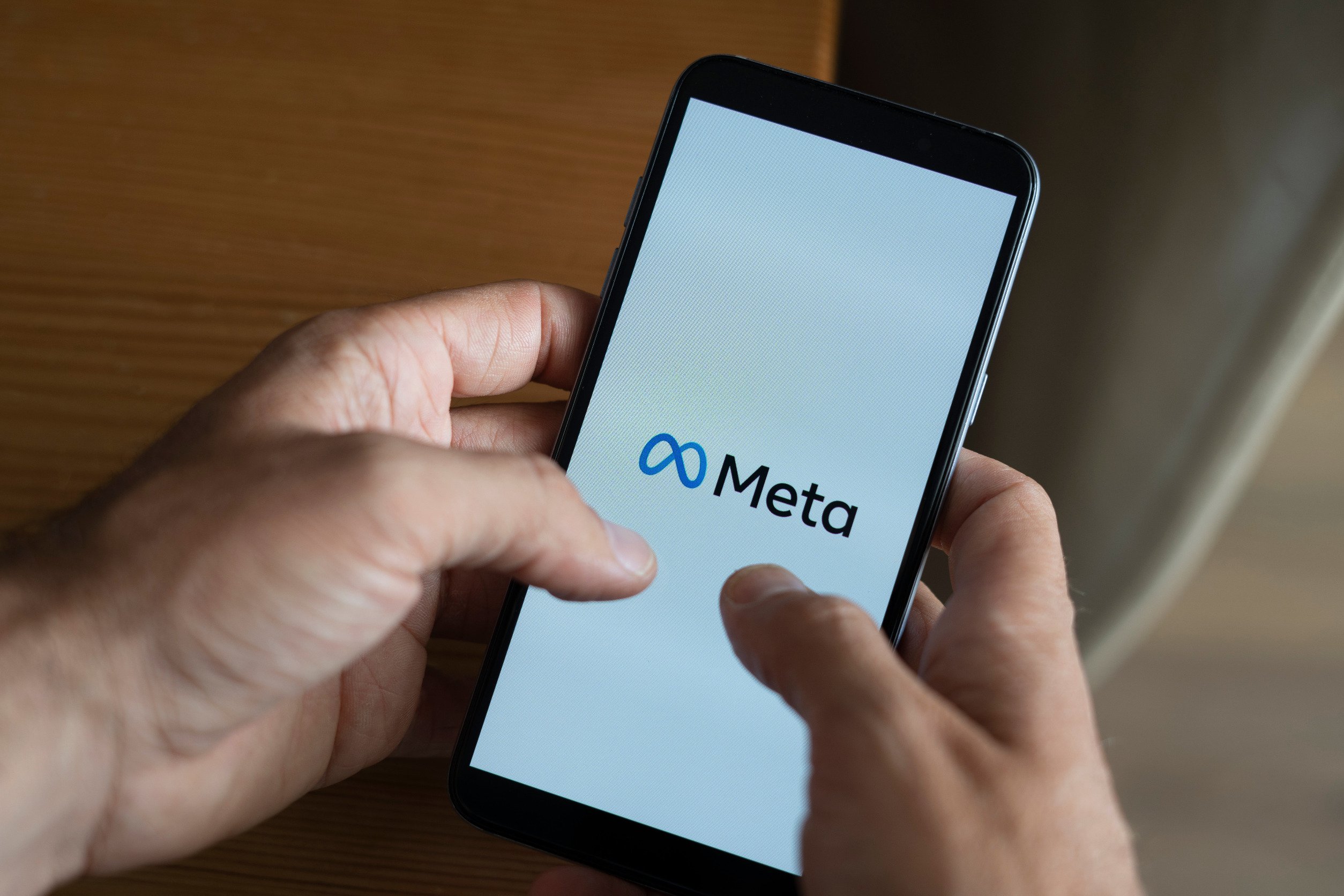 Meta Stock Dips 1% in Premarket Despite Q3 Revenue Beat and Strong Ad Growth