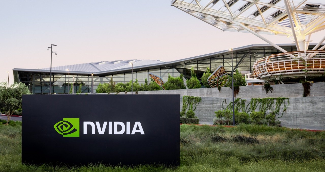 Nvidia Drops 1.6% as Microsoft Doubles Down on Custom AI Chips