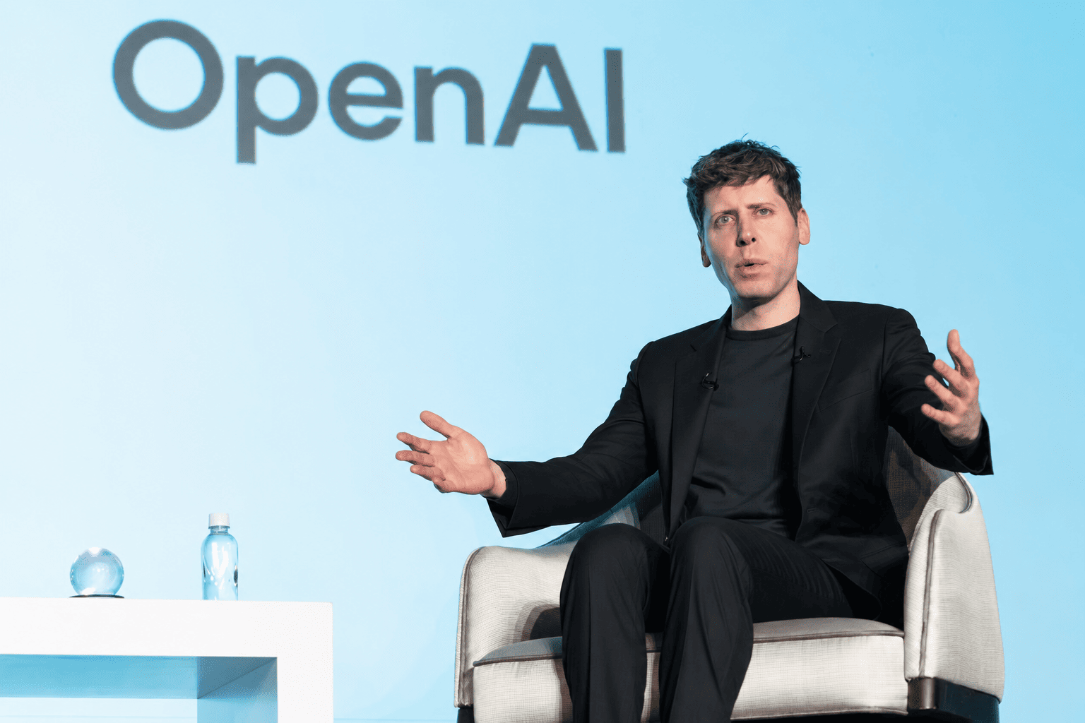 OpenAI Proposes 5% Government Stake as AI Regulation Intensifies