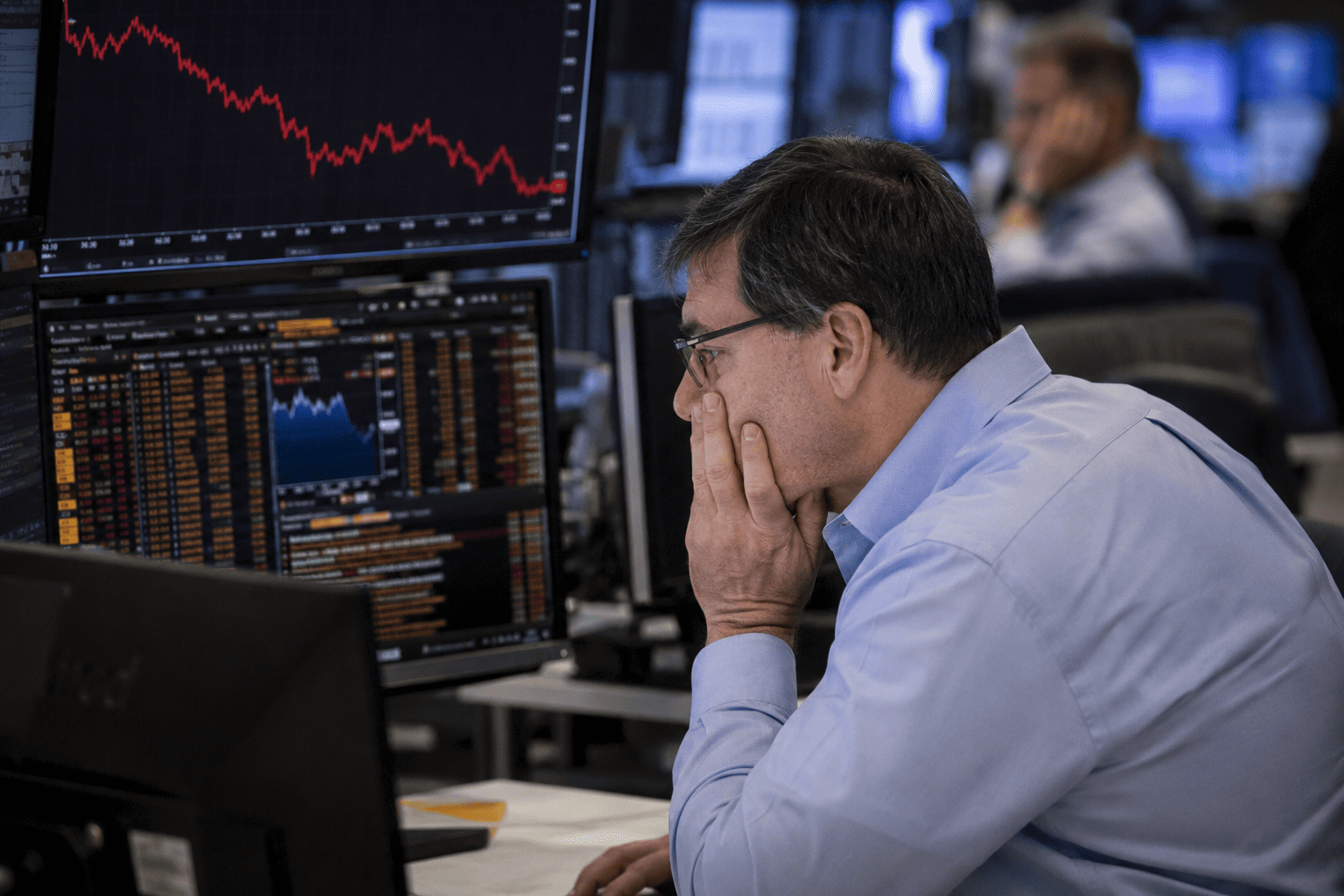 Pi Network Nears $0.137 Resistance as Staking Upgrade Fuels Bullish Sentiment