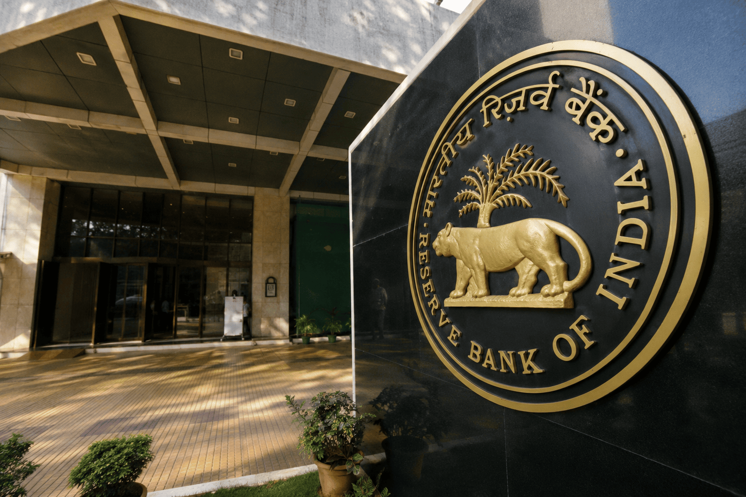 RBI Holds Repo Rate at 5.25%, Raises FY27 GDP Forecast to 6.7%