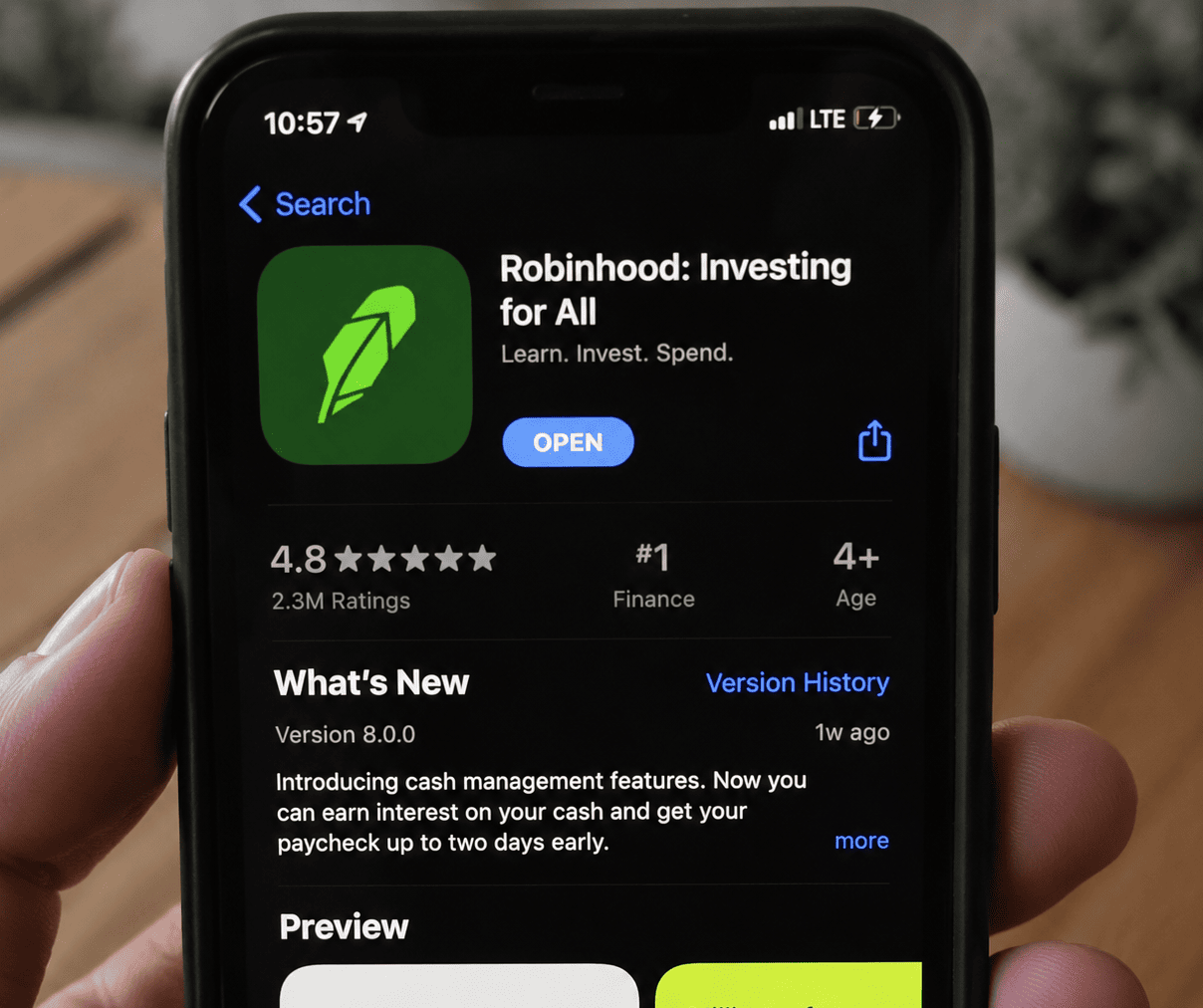 Robinhood Stock Jumps 7% on Record Prediction Market Activity and Underwriting Approval