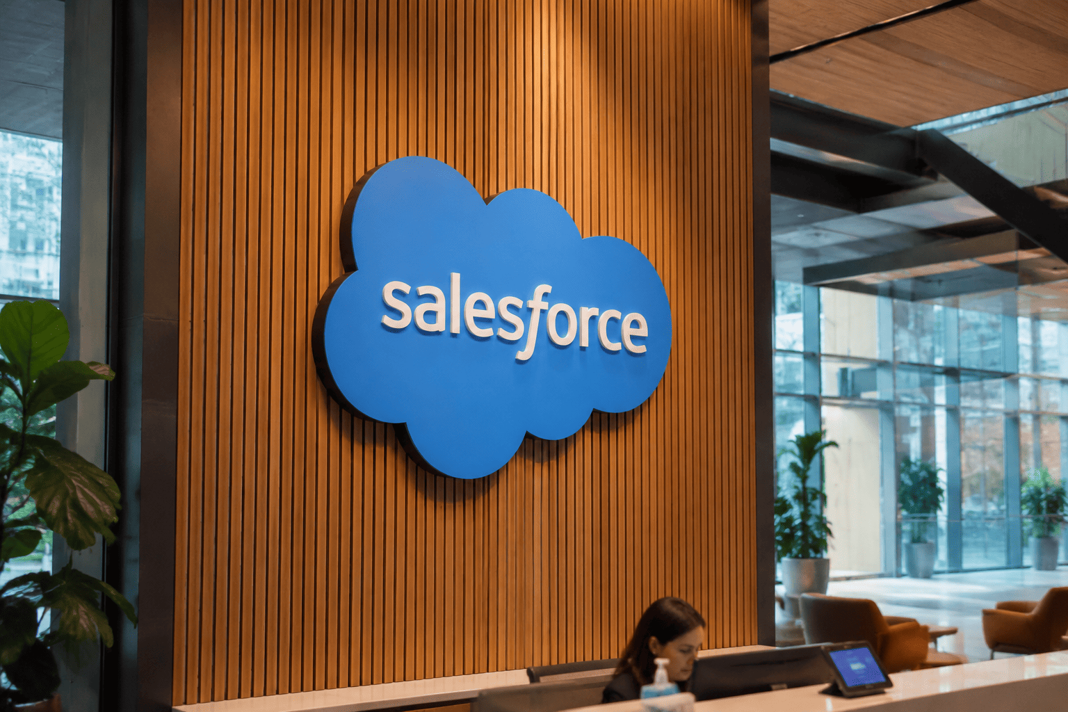 Salesforce faces key $210 test as Q2 earnings approach