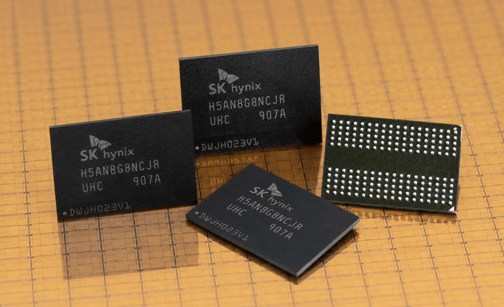 SK Hynix rebounds but HBM4 competition pressures margins
