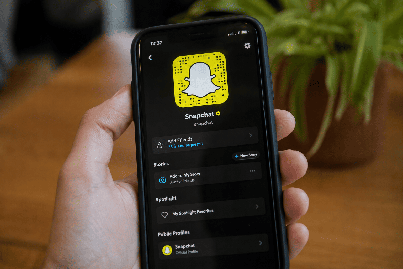 Snap beats Q2 estimates on World Cup ads, AI tools; shares jump 7%