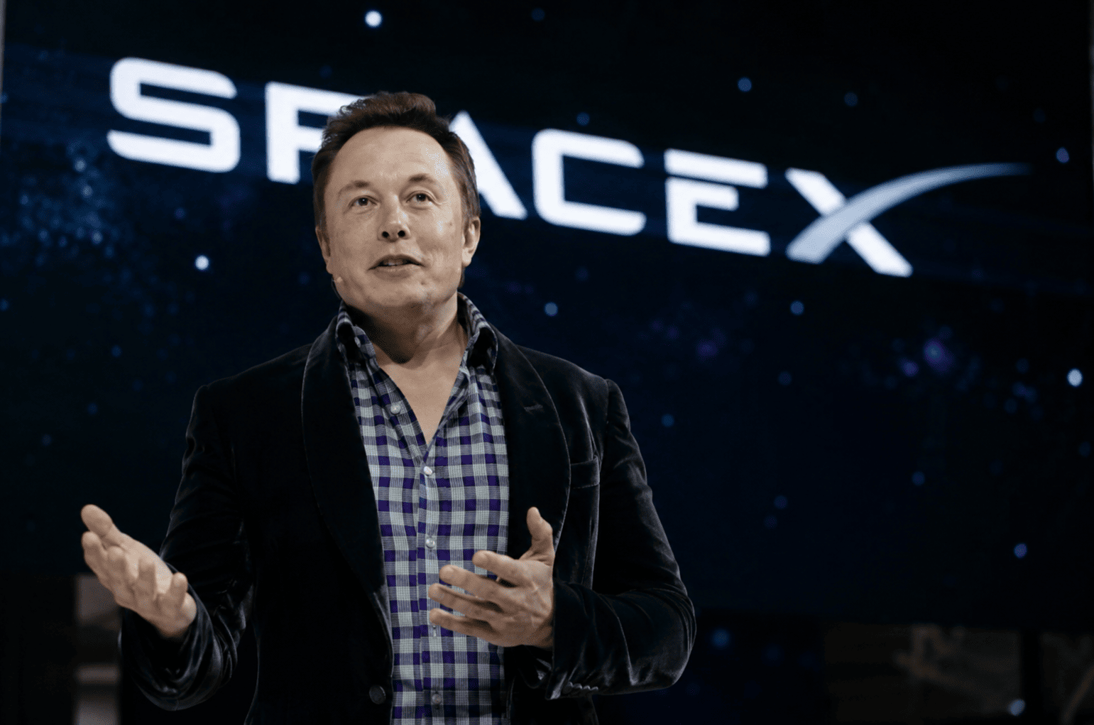 SpaceX Nasdaq Debut: Analysts Split on $1.77T Valuation as Trading Begins