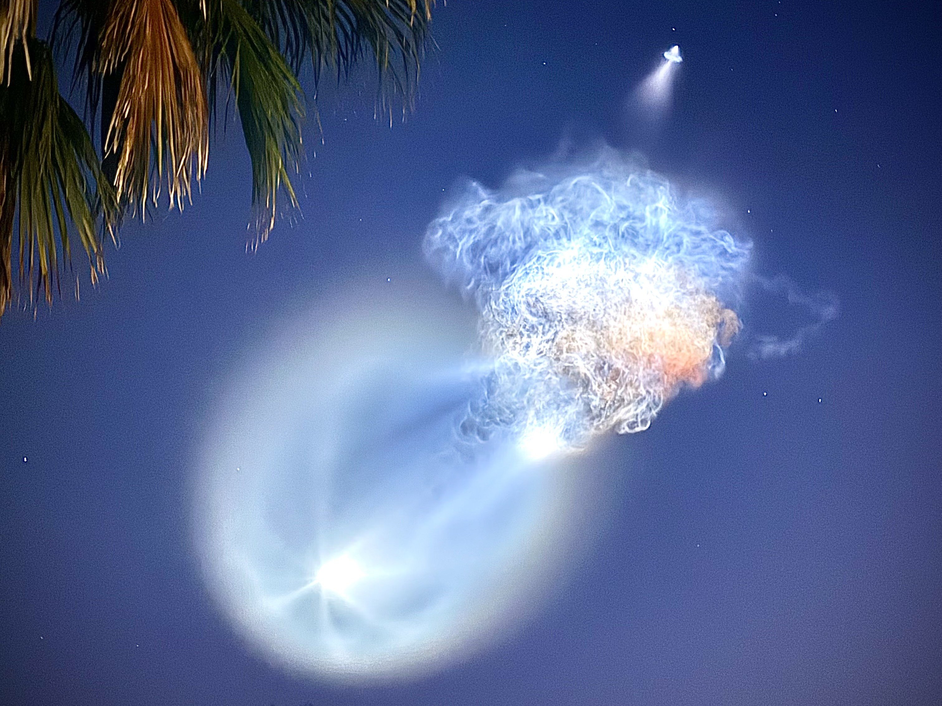 SpaceX Stock Slips 2% as Hot Inflation Data Overshadows CRS-35 Launch