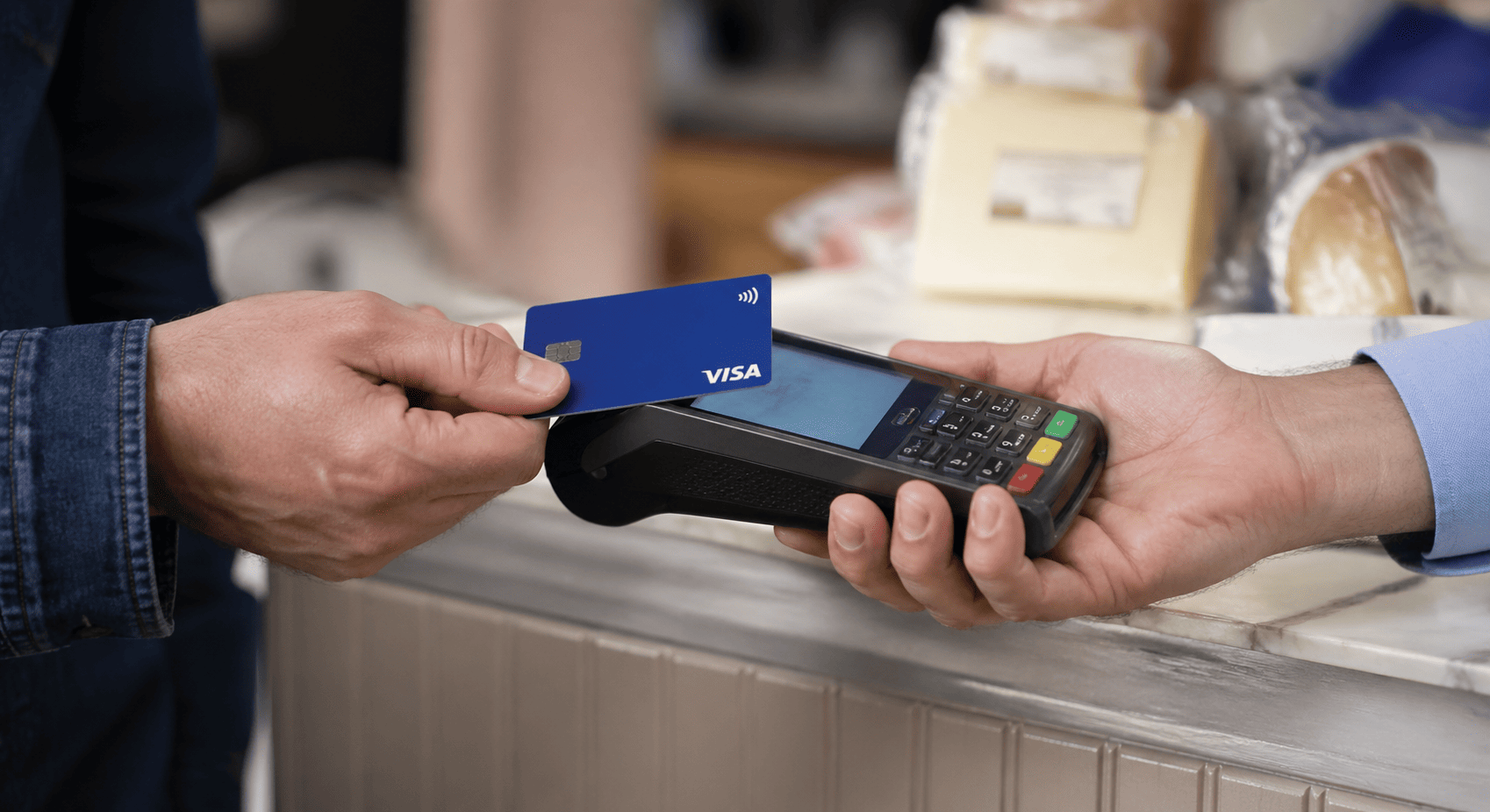 Visa Shares Slide 4% After Q3 Earnings Miss on Margin Pressure and Rising Costs