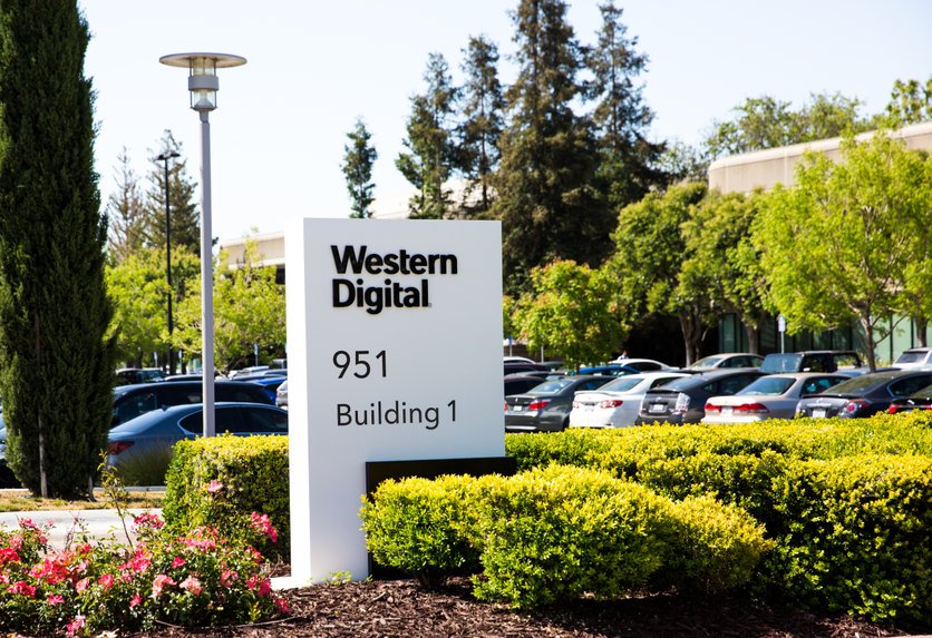 Western Digital shares slide 11% on muted guidance despite record quarter